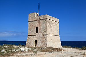 Malta - Naxxar - St. Mark's Tower peninsula - St. Mark's Tower 01 ies