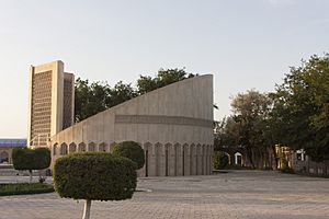 Memorial Imom Al Bukhari 01