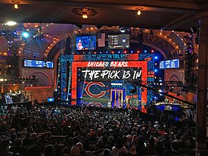 NFL Draft, Chicago 2016 (32917335053)