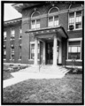 NORTHEAST FACADE, DETAIL OF ENTRANCE PAVILION - St. Elizabeths Hospital, Q Building, 2700 Martin Luther King Jr. Avenue, Southeast, Washington, District of Columbia, DC HABS DC,WASH,221J-4