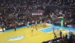 PBA - Brownlee shot - 2016 Governors' Cup Finals - Barangay Ginebra vs Meralco (Game 7) - 2016-1019 (33043819902)