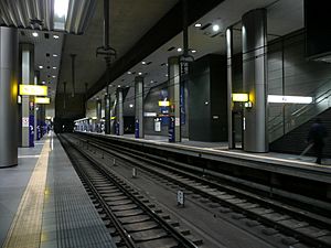 Shin-takashima Station platform