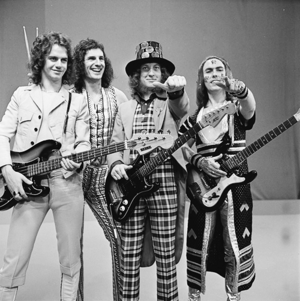 Slade - TopPop 1973 19.png
