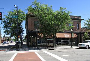 2489 Main (Coors Bldg) 2015-06 831