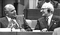 Bundesarchiv Bild 183-1986-0421-010, Berlin, XI. SED-Parteitag, Gorbatschow, Honecker