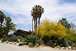 Desert landscaping and craftsman-style house at Pitzer College