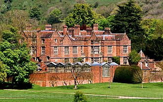 Chequers (cropped).jpg