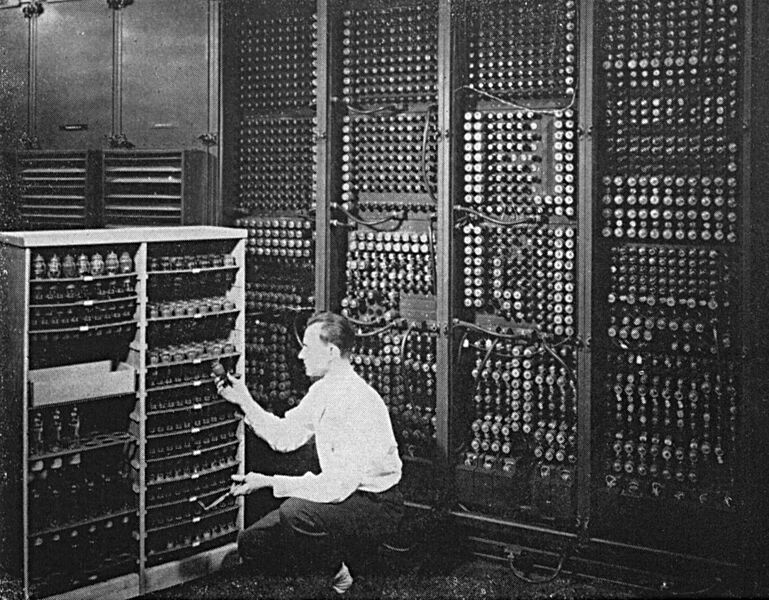 ENIAC-changing a tube (cropped)
