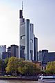 Frankfurt Am Main-Commerzbank Tower-Ansicht vom Eisernen Steg