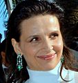 Juliette Binoche Cannes 2017 (square-trim)