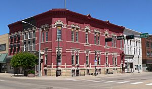 Nebraska Loan and Trust (Hastings) from SE 1