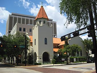St. Andrew's Episcopal Church, Tampa.jpg