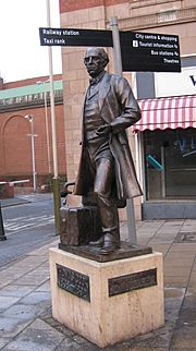 Thomas Cook Statue Leicester 2013