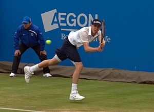 American Sam Querrey playing at the 2010 Queens Club Tennis Tournament