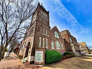Broad Street United Methodist Church in Cleveland, Tennessee 6