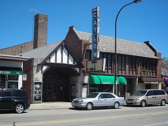 Catlow Theater (Barrington, IL) 01.JPG
