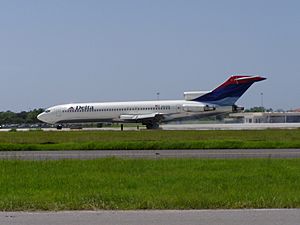 Delta Air Lines Boeing 727-200 N523DA
