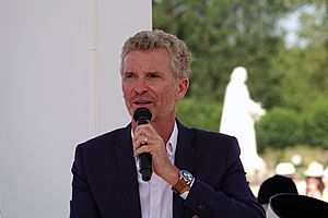 Denis Brogniart (2019)-2.jpg