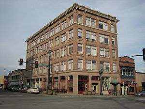 Everett - Commerce Building 02.jpg