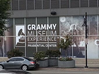 GramMusExPruCtrMulberry.jpg