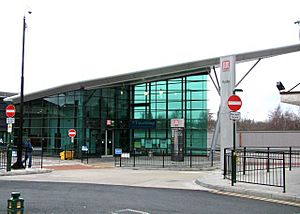 Hyde Bus Station - geograph.org.uk - 1008974