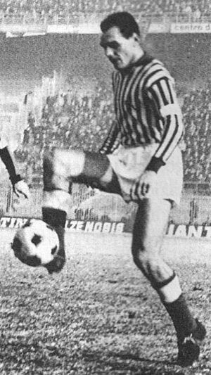 Inter Milan v L.R. Vicenza - 1960s - Luís Vinício (cropped)