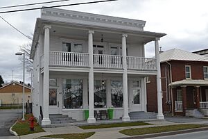 Maison Adrienne-Lemieux