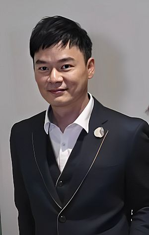 Minutes Before Walk of Fame at The Star Awards 2017 - Thomas Ong.jpg