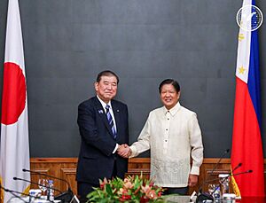 Prime Minister Shigeru Ishiba and President Bongbong Marcos in Manila (2025) 05
