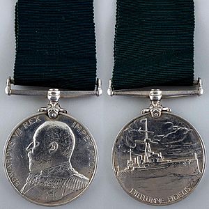 Royal Naval Volunteer Reserve Long Service and Good Conduct Medal (Edward VII).jpg