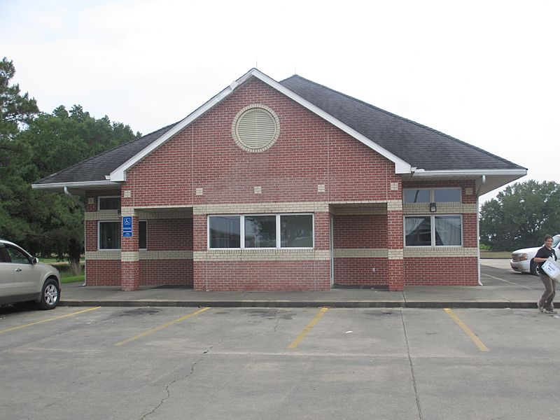 Image U.S. Post Office in Newellton, LA IMG 7456