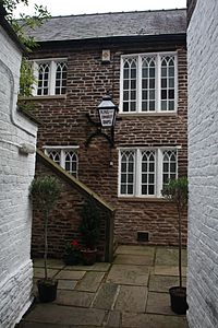 Unitarian chapel, Macclesfield is reached by a narrow passage from King Edward Street...JPG