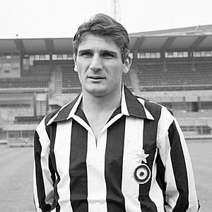 1965–66 Juventus FC - Gianfranco Leoncini.jpg