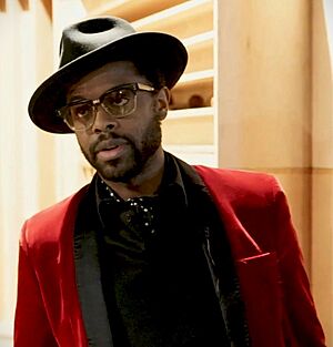 Adrian Younge on Casa Comedy TV.jpg