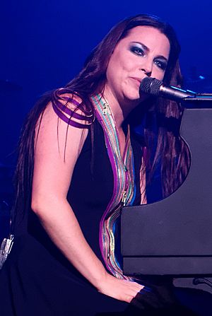 Amy Lynn Lee in 2015.jpg