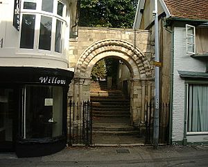 Andover - Norman Arch - geograph.org.uk - 556600