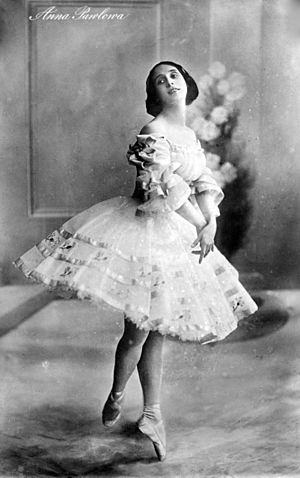 Anna Pavlova ca.1910-15