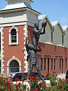 Fremantle Oval Statue