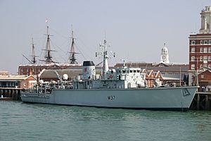 HMS Chiddingfold (M37)