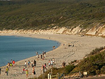 Hamelin Bay, Western Australia.jpg