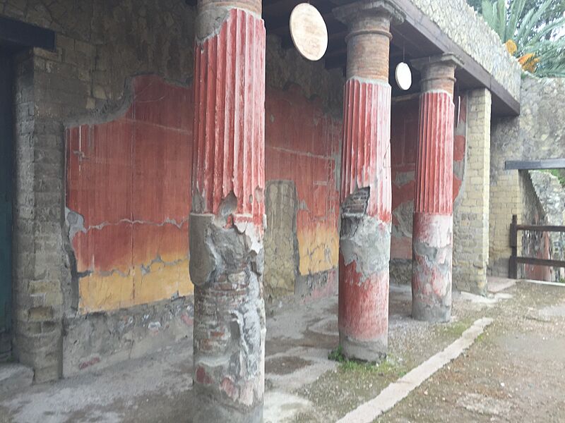 Herculaneum Columns in 2015