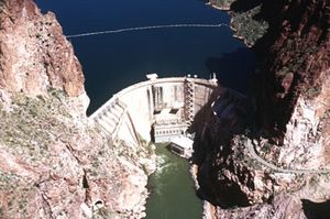 Horse Mesa Dam.jpg