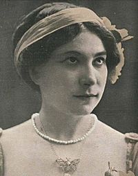 Margarita Xirgu en 1910.JPG