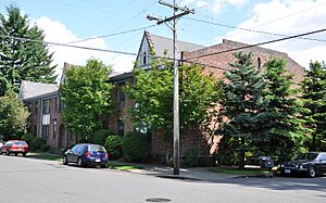 Oriental Apartments in Portland
