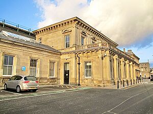 Original entrance to Hull Paragon station (geograph 4853166)