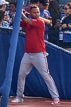 Orlando Arcia takes batting practice, Aug 05 2022 (cropped)