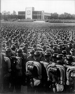 Reichsparteitag 1935 Großer Appell 28-1121M original