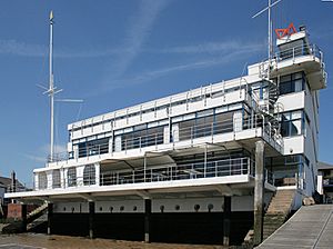 Royal Corinthian Yacht Club Burnham-on-Crouch