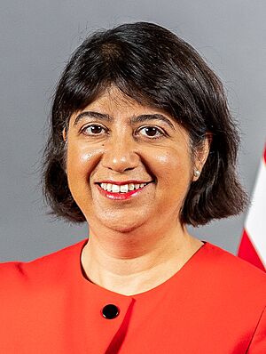 Seema Malhotra official portrait, 2024 (cropped).jpg
