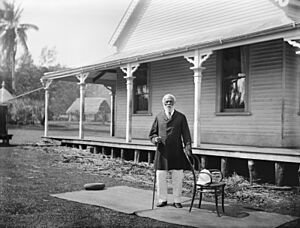 Semi-formal outdoor portrait of King George of Tonga, 86 years old, in front of the palace at Neiafu (cleaned)